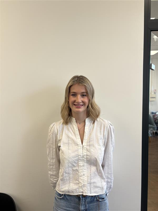 Emilie LARRIEU Assistante commerciale BMB Assurances